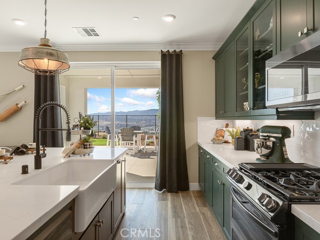 Detail Gallery Image 7 of 36 For 28540 Sunny Ridge Ter, Castaic,  CA 91384 - 4 Beds | 3 Baths