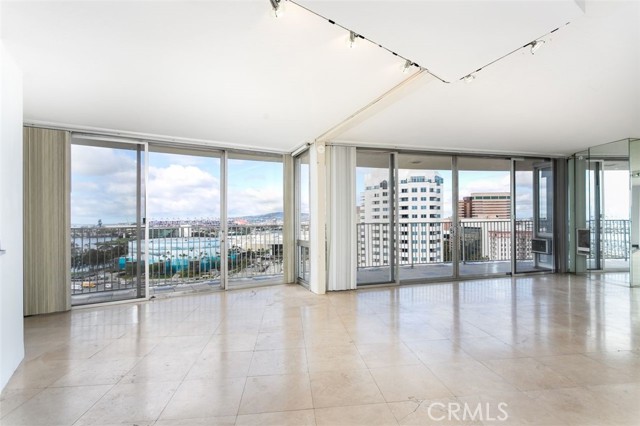 Detail Gallery Image 21 of 39 For 700 E Ocean Bld #2308,  Long Beach,  CA 90802 - 3 Beds | 2 Baths