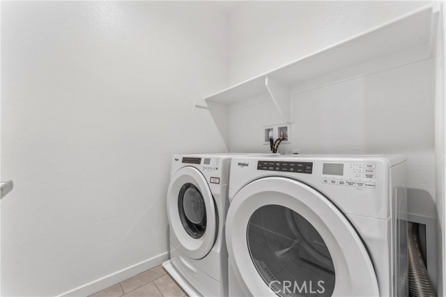 Detail Gallery Image 13 of 20 For 28649 Jardineras Dr, Valencia,  CA 91354 - 3 Beds | 3 Baths