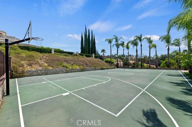 Detail Gallery Image 57 of 75 For 6975 Wyndham Hill Dr, Riverside,  CA 92506 - 4 Beds | 4/1 Baths