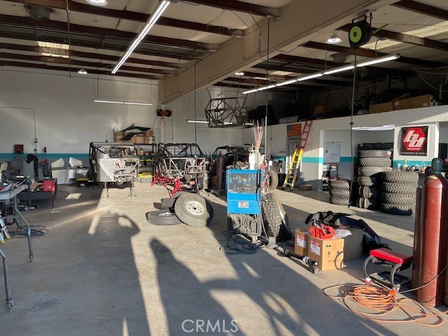 22264 Ottawa Road, Apple Valley, California 92308, ,Commercial Lease,For Rent,22264 Ottawa Road,CRHD25062298