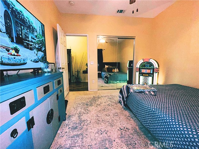 11834 Dellwood, Victorville CA: https://media.crmls.org/medias/6fb8bcd2-9490-4e04-8801-afcb42191d9f.jpg