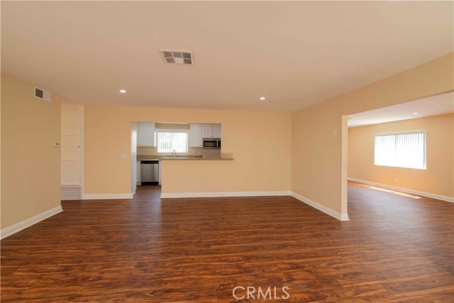 Detail Gallery Image 23 of 53 For 22532 Saticoy St, West Hills,  CA 91307 - 4 Beds | 2 Baths