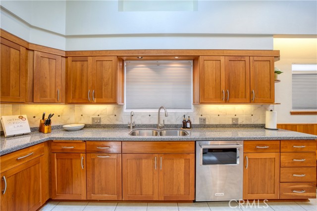 131 Serrano Heights, San Luis Obispo CA: https://media.crmls.org/medias/6fb9b525-7583-48ce-b9af-87b4d48f6e37.jpg