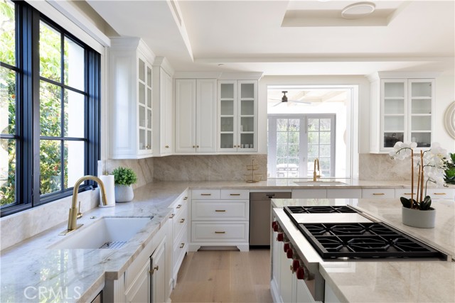 Detail Gallery Image 2 of 38 For 260 Evening Canyon Rd, Corona Del Mar,  CA 92625 - 4 Beds | 4/1 Baths