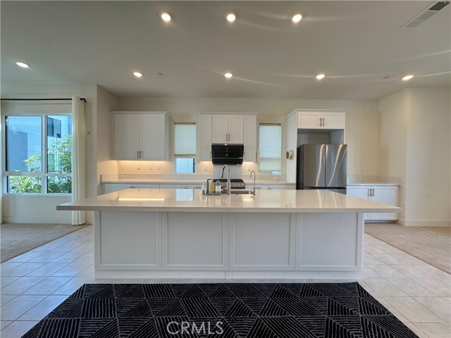 Detail Gallery Image 8 of 18 For 16246 Dawn Way, Tustin,  CA 92782 - 4 Beds | 3/1 Baths