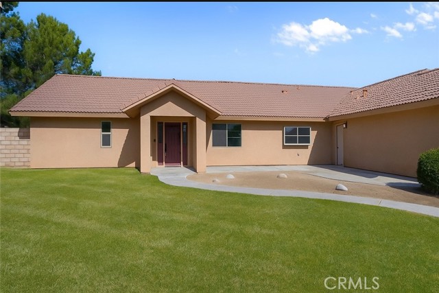 4431 Knox Avenue, Rosamond CA: https://media.crmls.org/medias/6fbc30c9-277f-4e6c-a1c2-bbbb59d0792d.jpg