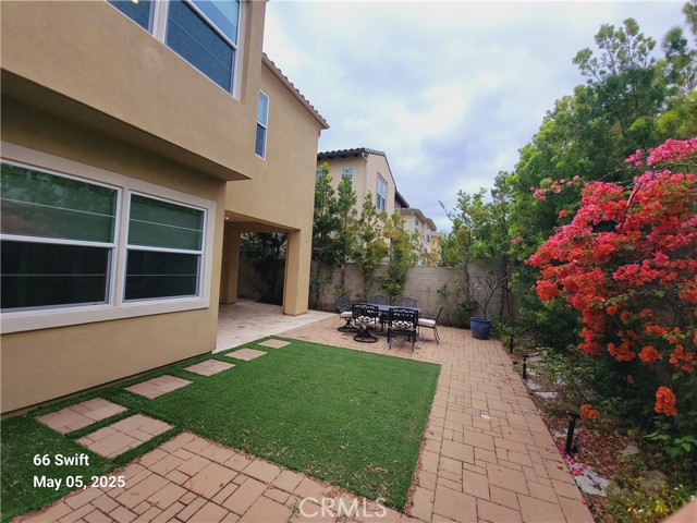 66 Swift, Irvine CA: https://media.crmls.org/medias/6fbc6587-7566-4906-8a49-333469398ad5.jpg