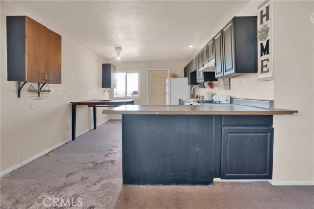 Detail Gallery Image 6 of 22 For 25623 Agate Rd, Barstow,  CA 92311 - 3 Beds | 1 Baths