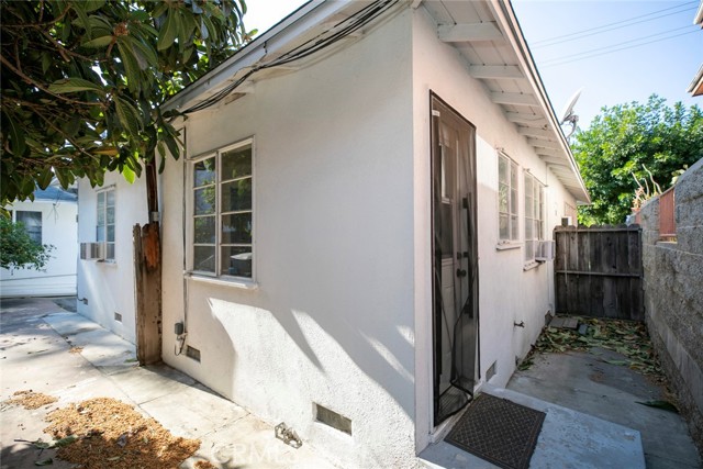 Detail Gallery Image 15 of 17 For 347 W Dryden St #B,  Glendale,  CA 91202 - 1 Beds | 1 Baths