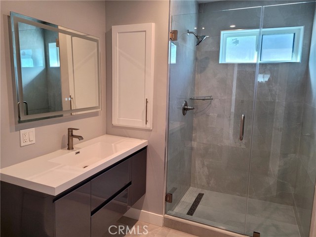 Detail Gallery Image 17 of 31 For 13939 Sylvan, Van Nuys,  CA 91401 - 3 Beds | 2 Baths