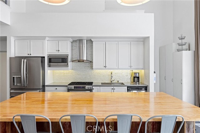 919 E Santa Ana Boulevard, Santa Ana CA: https://media.crmls.org/medias/6fc08678-c5b3-453e-b96c-ad729ef7ffd2.jpg