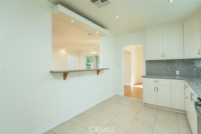 Detail Gallery Image 22 of 58 For 2111 N Verdugo, Glendale,  CA 91208 - 2 Beds | 2 Baths