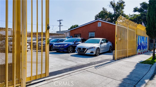 1523 Nadeau Street, Los Angeles, California 90001, ,Commercial Sale,For Sale,1523 Nadeau Street,CRDW24127657