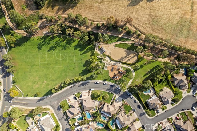 Detail Gallery Image 2 of 17 For 4060 Hickory Tree, Yorba Linda,  CA 92886 - 4 Beds | 3 Baths