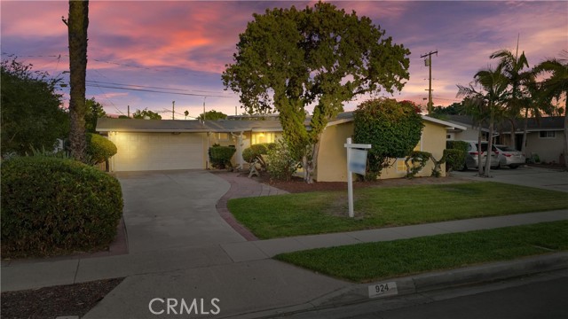 Image 3 for 924 N Fairview St, Anaheim, CA 92801