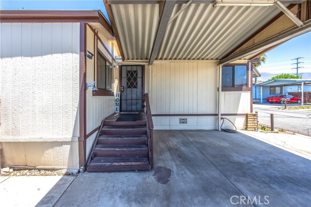 7717 Church Avenue, Highland CA: https://media.crmls.org/medias/6fc2784c-0056-4eca-88e3-42ea171746ab.jpg