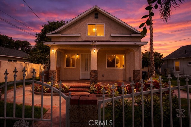 727 E 11th, Pomona CA: https://media.crmls.org/medias/6fc286e3-9ee6-481b-8d1d-024a2b25d95b.jpg
