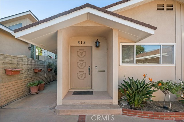 Detail Gallery Image 3 of 54 For 315 N Wycliff Ave, San Pedro,  CA 90732 - 3 Beds | 2 Baths