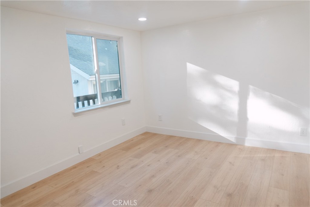 https://media.crmls.org/medias/6fc33d89-3b13-4450-a3d4-6493344e56b4.jpg?preset=X-Large