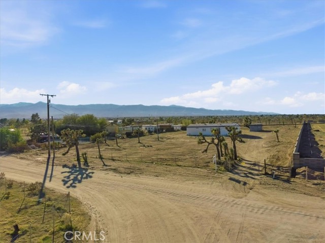 Detail Gallery Image 5 of 50 For 11878 Pacific Rd, Phelan,  CA 92371 - 3 Beds | 2 Baths