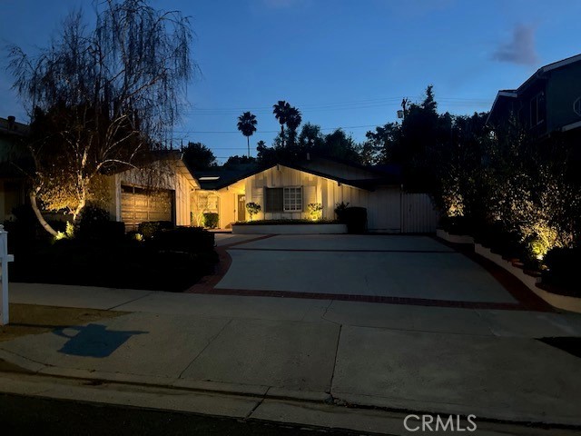 Detail Gallery Image 3 of 36 For 22736 Margarita Dr, Woodland Hills,  CA 91364 - 4 Beds | 2 Baths