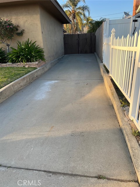 635 Myrtle #2, Glendora CA: https://media.crmls.org/medias/6fc42a82-b635-4ba2-a733-89b8a68be2ae.jpg