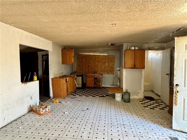 Detail Gallery Image 4 of 29 For 71988 Ed Dee Rd, Twentynine Palms,  CA 92277 - 2 Beds | 1 Baths