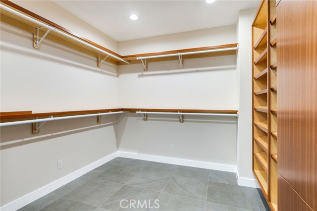 1912 Edgefair Lane, Redlands CA: https://media.crmls.org/medias/6fc4af2a-2ef8-4b91-8c77-0f54e47c54b9.jpg