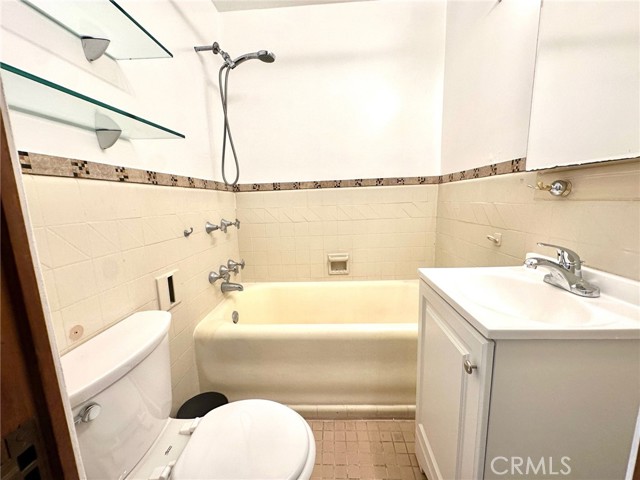 Detail Gallery Image 10 of 11 For 140 Linden Ave #316,  Long Beach,  CA 90802 - 1 Beds | 1 Baths