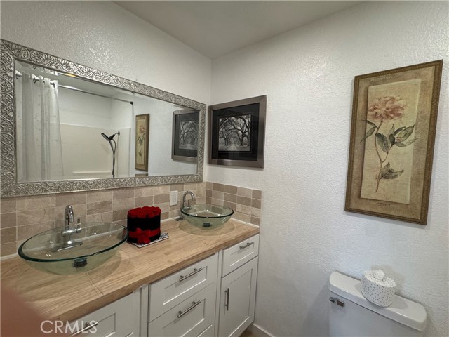 Detail Gallery Image 6 of 15 For 8514 E Baker Hill Rd #B,  Orange,  CA 92869 - 2 Beds | 2 Baths