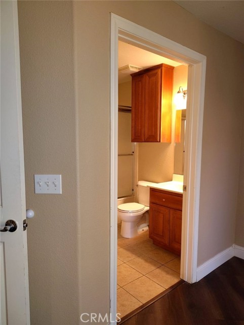 Detail Gallery Image 8 of 12 For 19229 Palo Verde Dr, Apple Valley,  CA 92308 - 2 Beds | 2 Baths