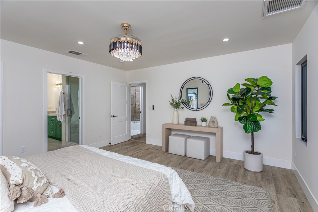 902 N Avon StreetBurbank image #14