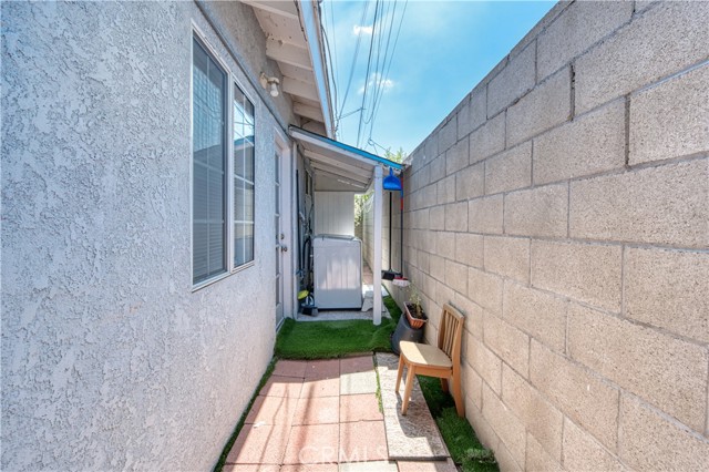 4430 W 166th Street, Lawndale CA: https://media.crmls.org/medias/6fc7a4cb-1418-49a8-8747-68c8fb6051aa.jpg