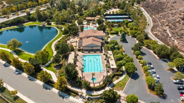Detail Gallery Image 40 of 41 For 24274 Palo Verde Dr, Valencia,  CA 91354 - 5 Beds | 4/1 Baths