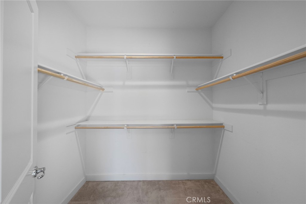 https://media.crmls.org/medias/6fc88775-6276-4e4f-a731-f69d269d0650.jpg?preset=X-Large