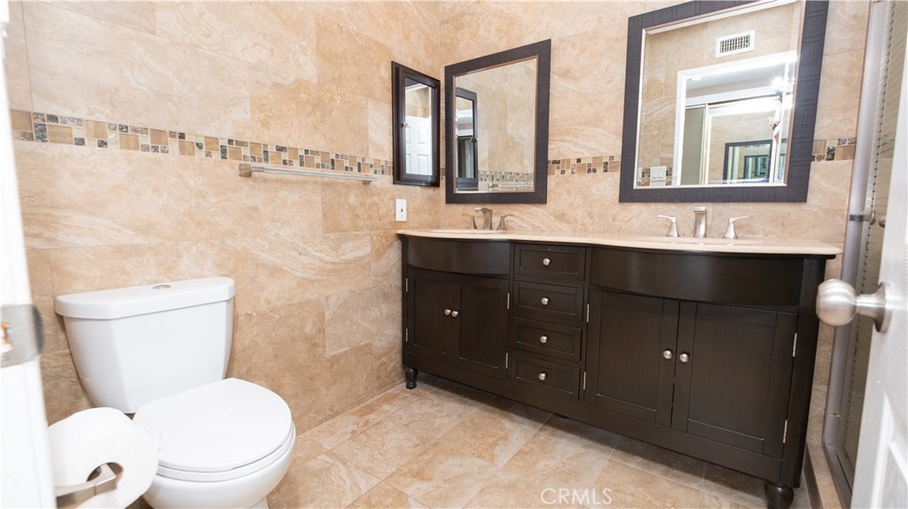 6fc8b2ef D70d 44dc 9396 34d95e798116