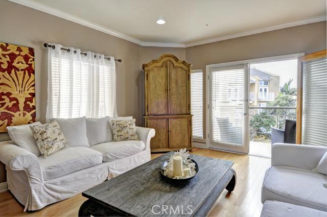 313 2nd Street, Hermosa Beach, California 90254, 3 Bedrooms Bedrooms, ,3 BathroomsBathrooms,Residential,Sold,2nd,SB12141698