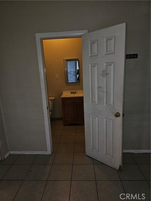 Detail Gallery Image 15 of 20 For 210 85th Place, Los Angeles,  CA 90003 - – Beds | – Baths