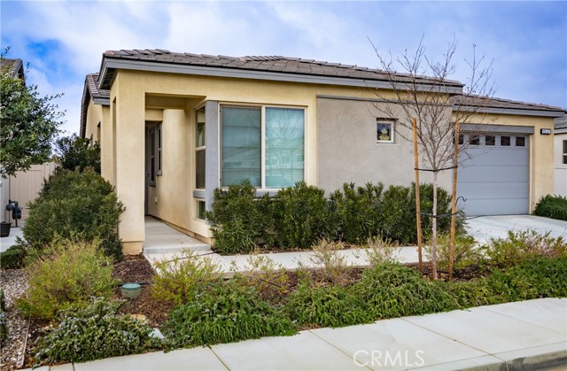 Detail Gallery Image 3 of 18 For 1537 Hollygate Trl, Beaumont,  CA 92223 - 2 Beds | 2 Baths