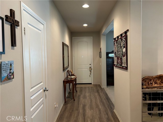 Detail Gallery Image 5 of 42 For 30099 Whembly Cir, Menifee,  CA 92584 - 5 Beds | 3 Baths