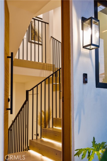 Detail Gallery Image 21 of 30 For 707 2nd St, Hermosa Beach,  CA 90254 - 4 Beds | 4/1 Baths