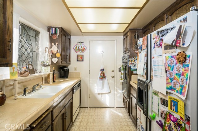 2014 Warfield Avenue, Redondo Beach, California 90278, 2 Bedrooms Bedrooms, ,1 BathroomBathrooms,Residential,Sold,Warfield,SB17032190