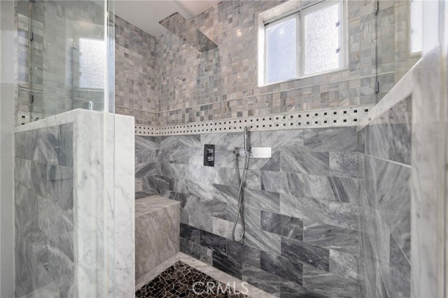 Detail Gallery Image 17 of 24 For 9813 Rhea, Northridge,  CA 91324 - 4 Beds | 2 Baths