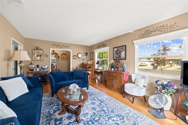 Detail Gallery Image 12 of 31 For 3924 Wayne Ct, Riverside,  CA 92504 - 2 Beds | 1 Baths