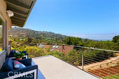 7734 Esterel Drive, La Jolla CA: https://media.crmls.org/medias/6fcbe159-5825-4ed2-afe5-a6223f9d5ad2.jpg
