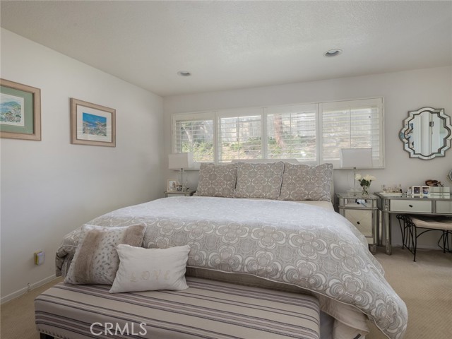 28021 Lomo Drive, Rancho Palos Verdes, California 90275, 3 Bedrooms Bedrooms, ,2 BathroomsBathrooms,Residential,Sold,Lomo,SB22061230