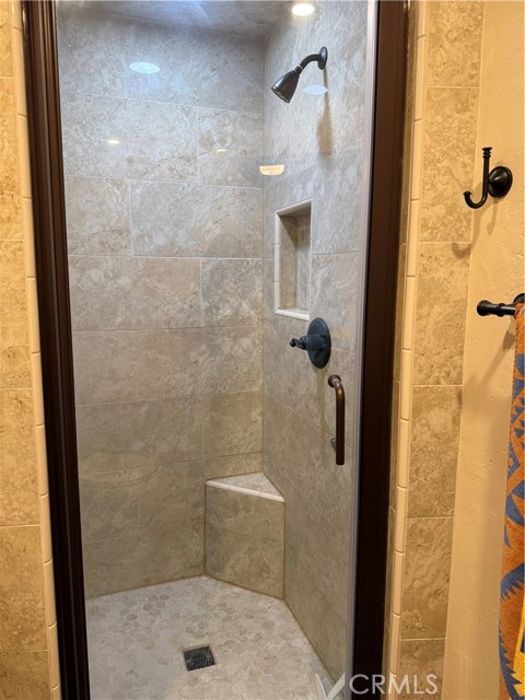 Detail Gallery Image 33 of 47 For 25565 Road 13, Chowchilla,  CA 93610 - 4 Beds | 3 Baths