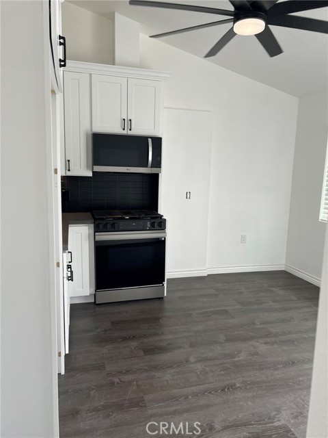 12255 Pacoima Road, Victorville CA: https://media.crmls.org/medias/6fcdaf7f-8d73-4c22-8313-ca3bd163828d.jpg