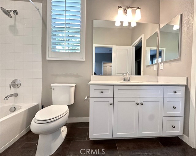 912 N Alameda Avenue, Azusa CA: https://media.crmls.org/medias/6fcdd88f-d783-428e-952c-ef4cad010f18.jpg